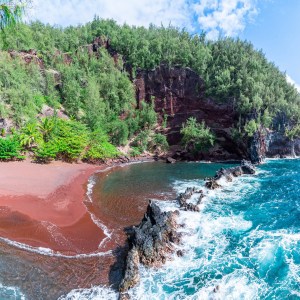 PolyAd - Red Sand Beach