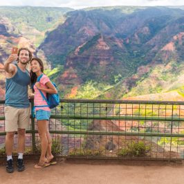 PolyAd - Waimea Canyon couple