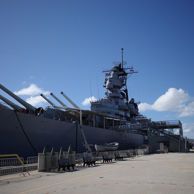 uss missouri dock