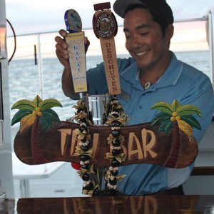 bar waikiki fireworks cruise