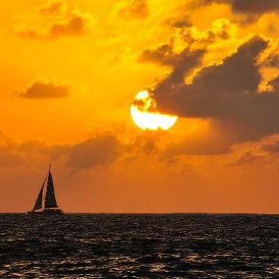 waikiki sunset cruise