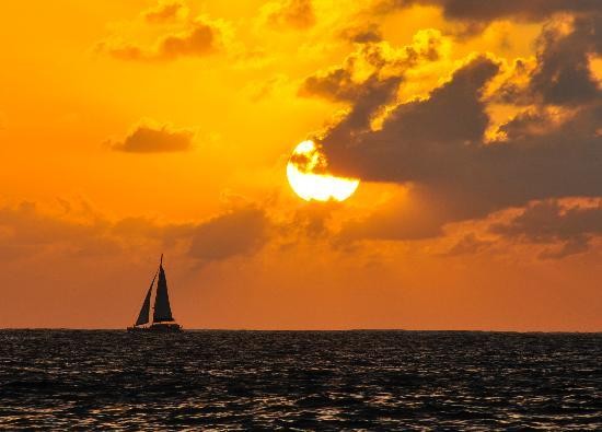 waikiki sunset cruise