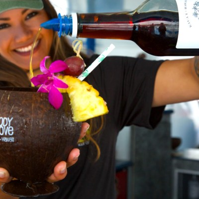dinner cruise bartender
