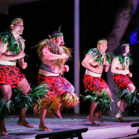 ka moana luau - male dancers