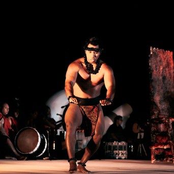 Mauka Warriors Show - Male Dancer
