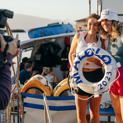 Malolo Tours - Afternoon Molokini Snorkel - Guests Posing