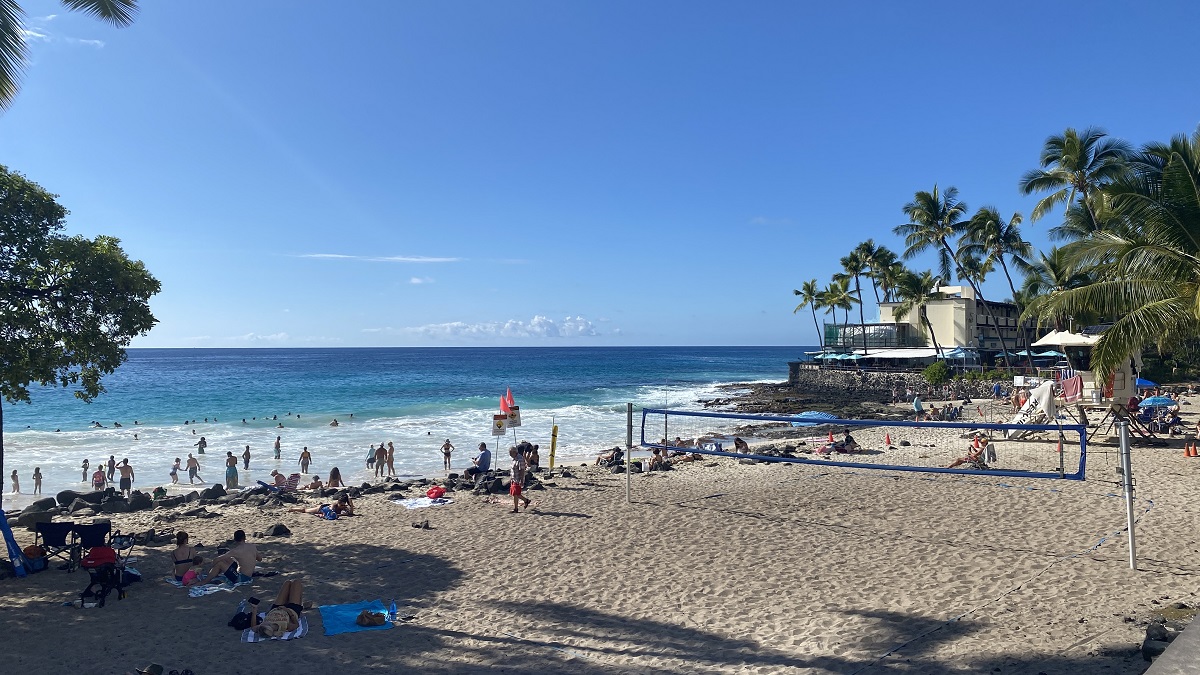 clarks hawaii magic sand beach a group of people on a beach