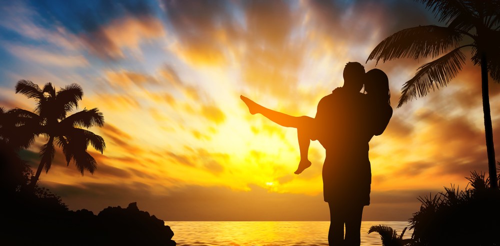 romantic Maui blog post main image