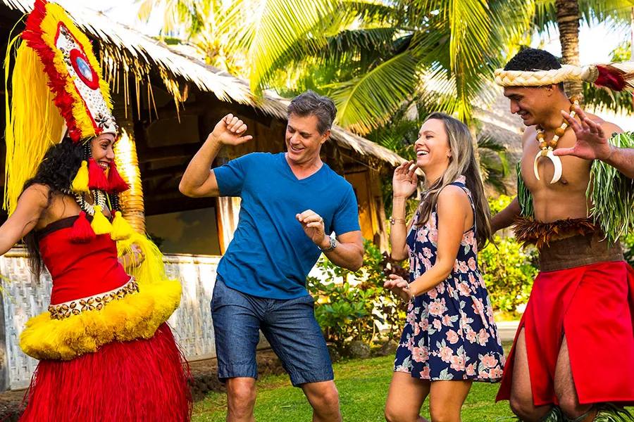 Hands-On Hawaiian Culture: Lei Making, Hula Lessons, and Other Workshops Worth Booking
